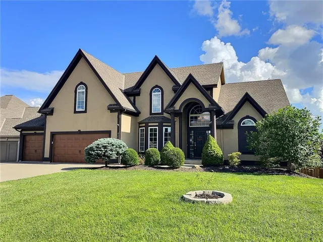 $552,500 | 6505 North Spruce Avenue, Kansas City, MO 64119