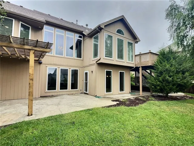 $552,500 | 6505 North Spruce Avenue, Kansas City, MO 64119