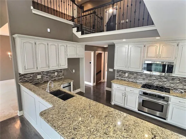 $552,500 | 6505 North Spruce Avenue, Kansas City, MO 64119