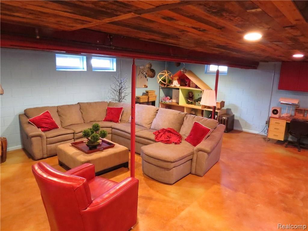 6075 Lahring Road Linden, MI 48451 - Photo 35 of 60 IMG_9087.JPG