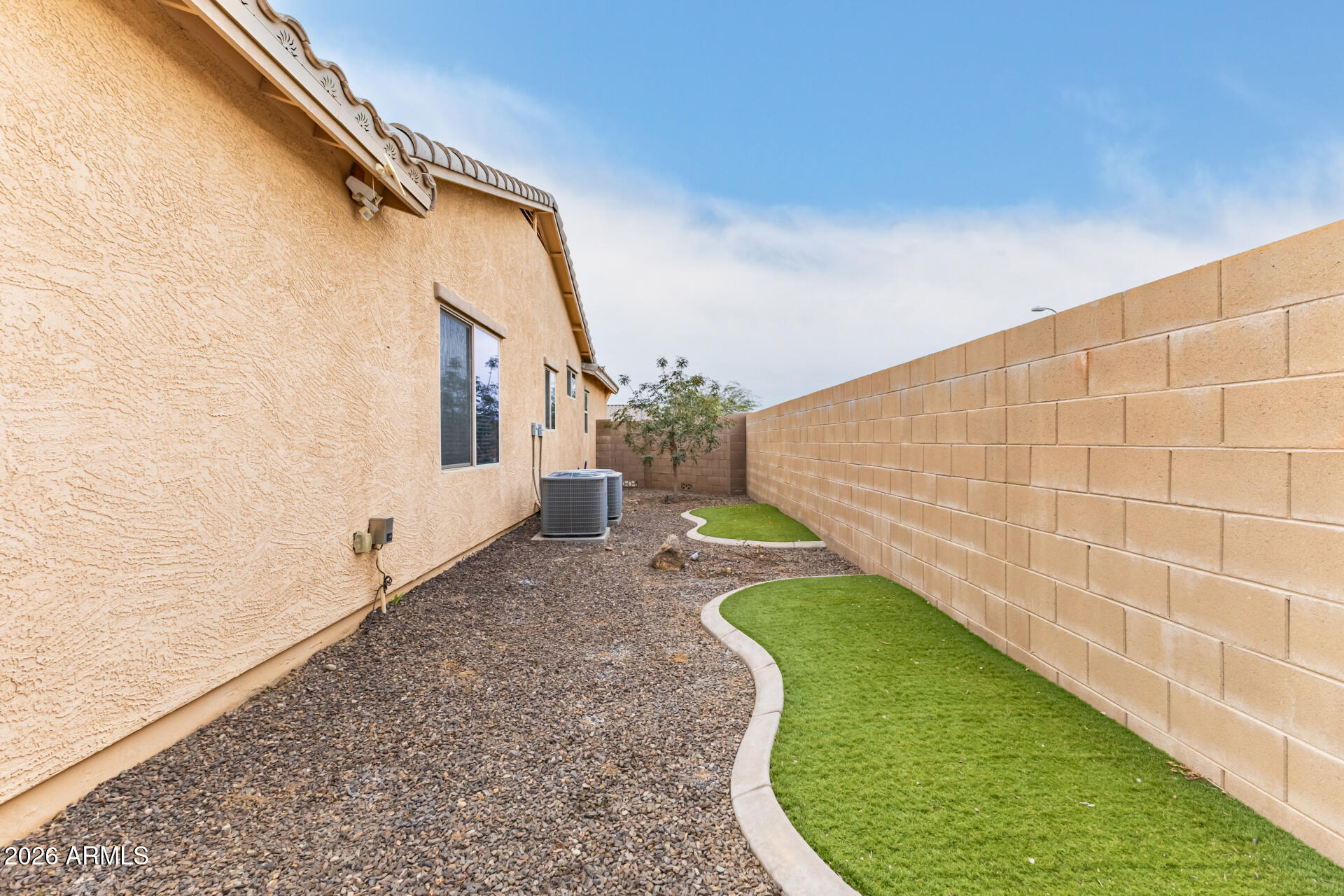 5718 West Pecan Road Laveen, AZ 85339 - Photo 36 of 37 a view of a backyard with fountain