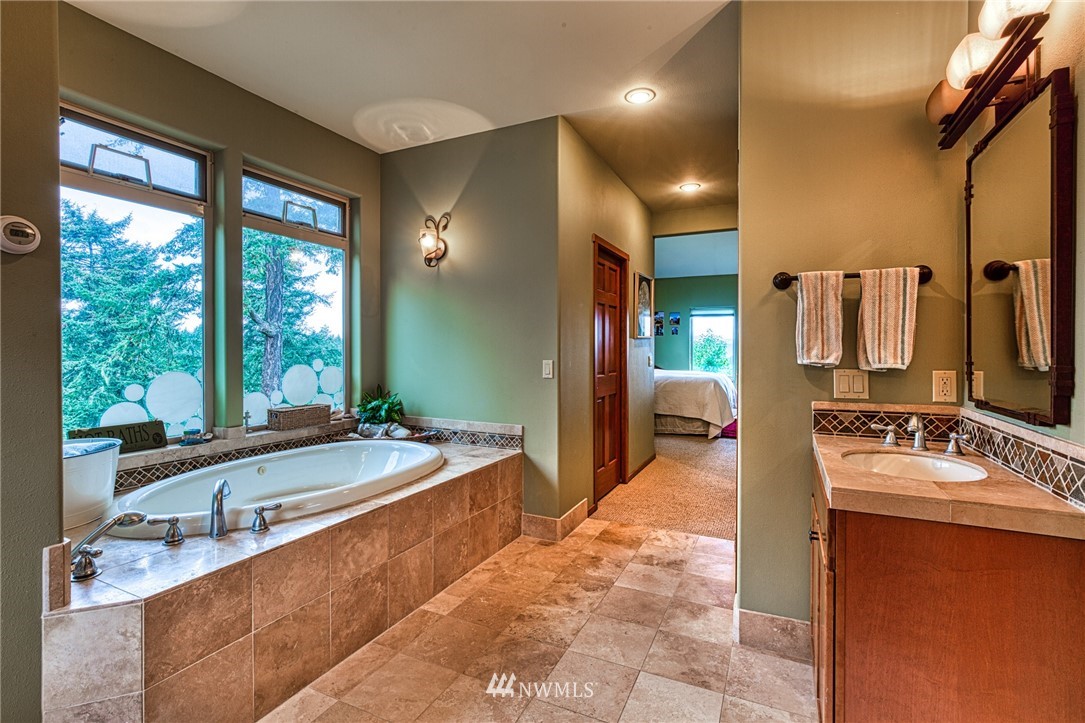 5161 Roche Harbor Road San Juan Island, WA 98250 - Photo 16 of 40 Gallery Image 16