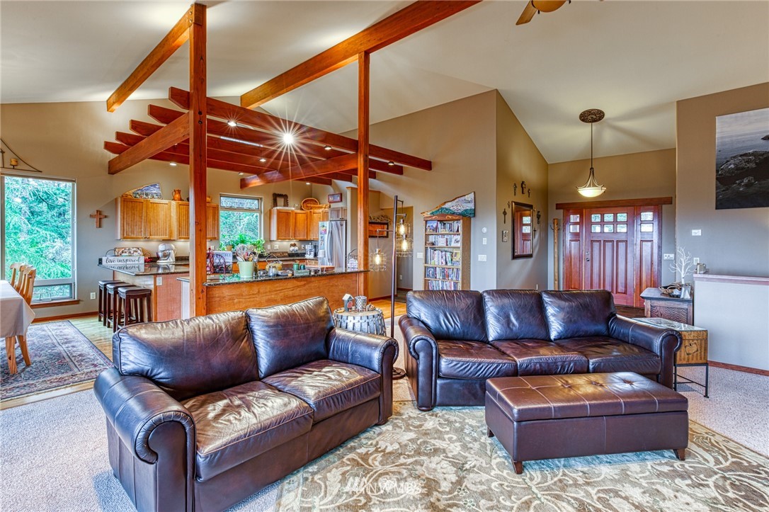 5161 Roche Harbor Road San Juan Island, WA 98250 - Photo 7 of 40 Gallery Image 7
