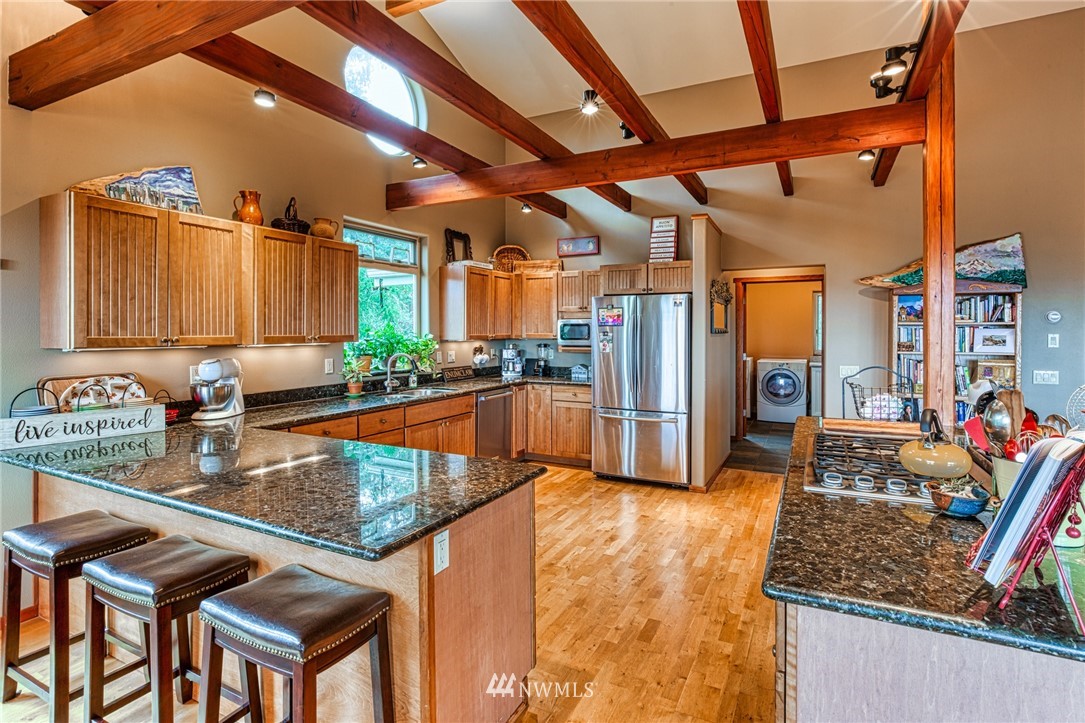 5161 Roche Harbor Road San Juan Island, WA 98250 - Photo 8 of 40 Gallery Image 8