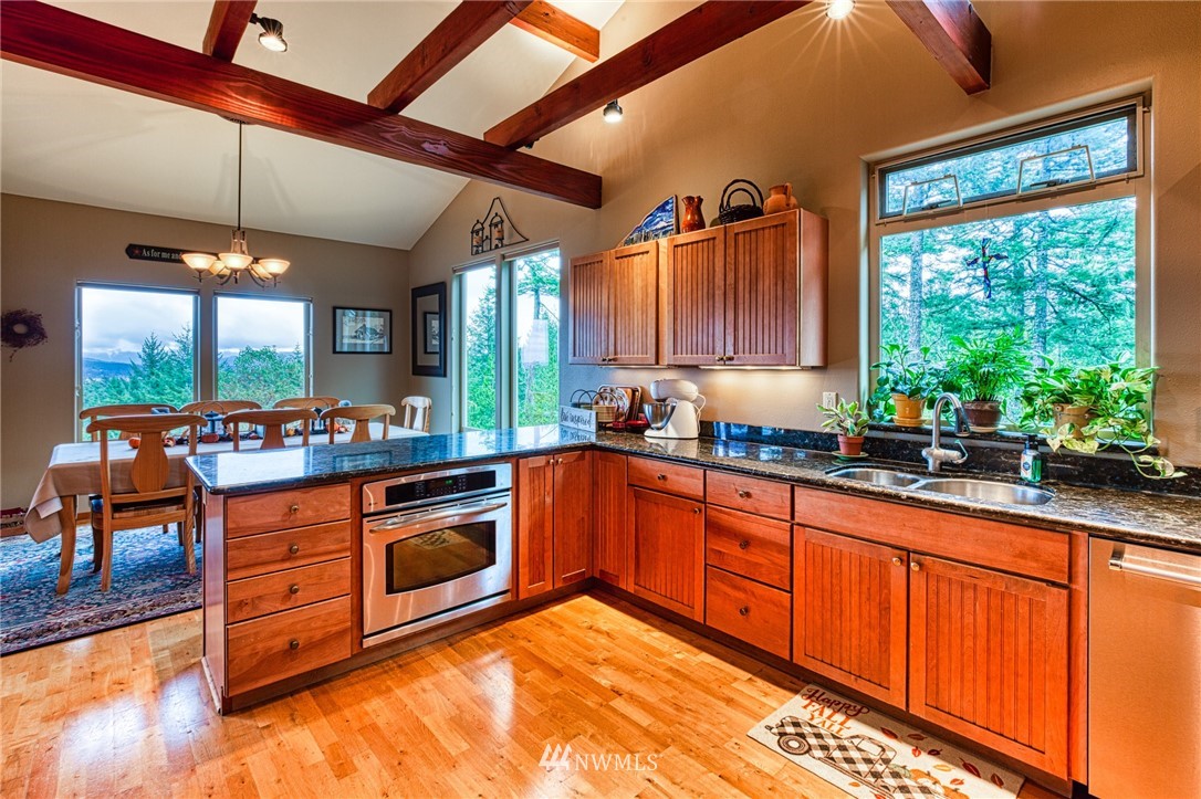 5161 Roche Harbor Road San Juan Island, WA 98250 - Photo 9 of 40 Gallery Image 9