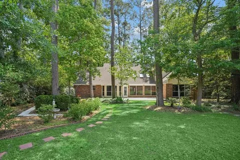 $643,500 | 208 Evangeline Drive, Mandeville, LA 70471