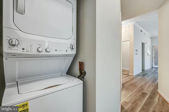 $850,000 | 2121 Jamieson Avenue, Unit 401, Alexandria, VA 22314