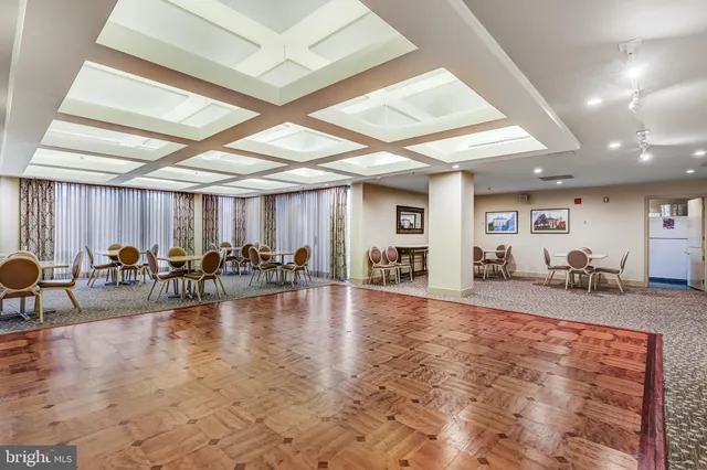 $850,000 | 2121 Jamieson Avenue, Unit 401, Alexandria, VA 22314