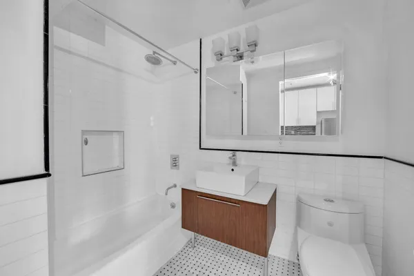 $2,650 | 419 East 117th Street, Unit 4B | East Harlem