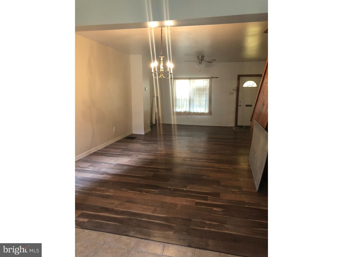 6158 Reedland Street Philadelphia, PA 19142 - Photo 2 of 11 Living Room