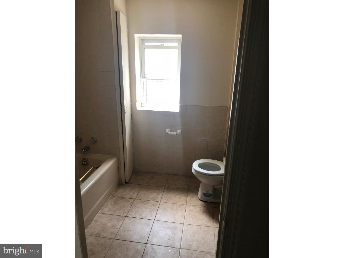 6158 Reedland Street Philadelphia, PA 19142 - Photo 6 of 11 Bathroom