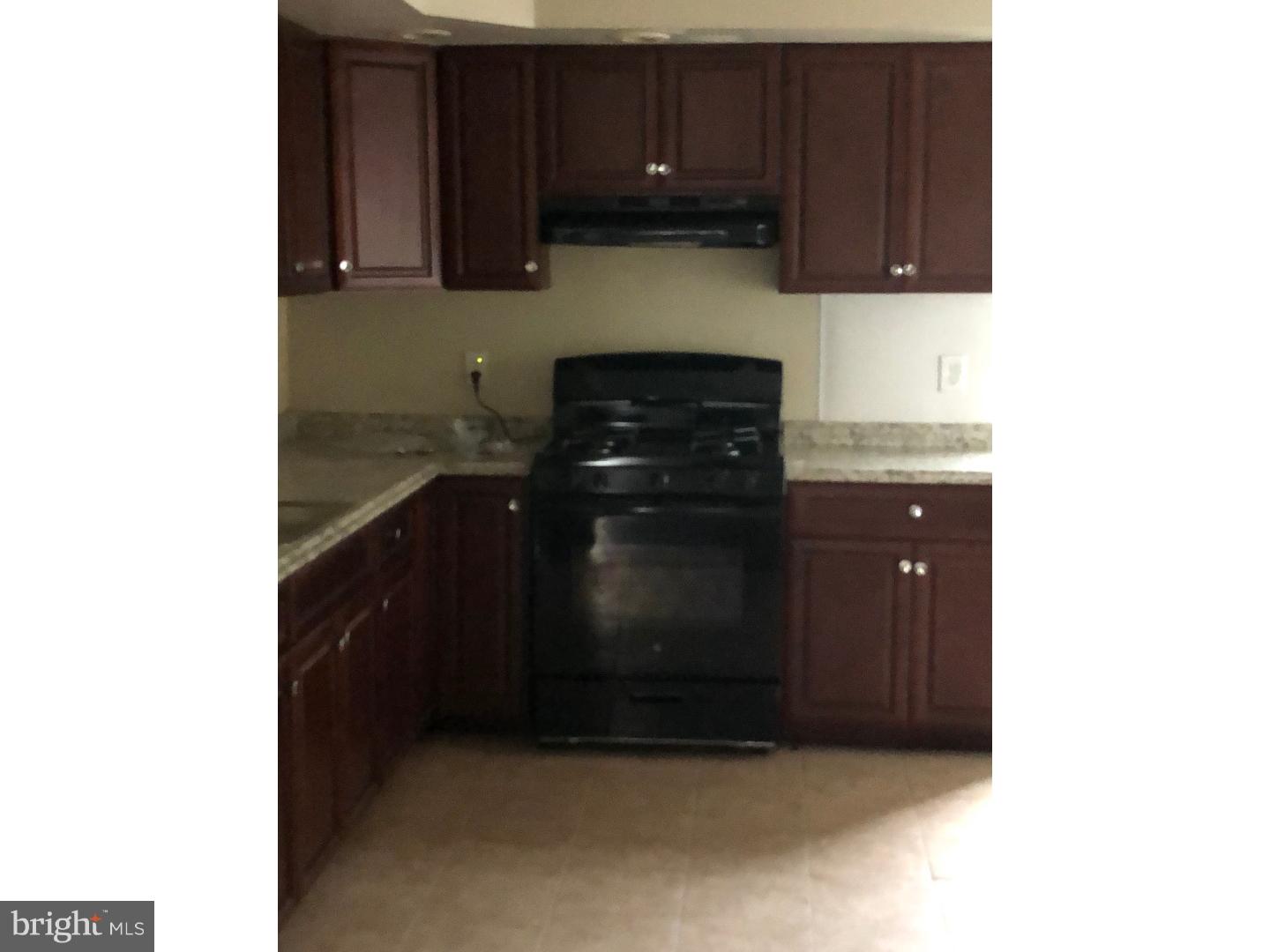 6158 Reedland Street Philadelphia, PA 19142 - Photo 10 of 11 Kitchen