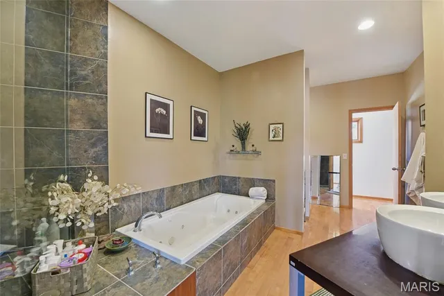 $515,000 | 6252 North Lakeshore Drive, Byrnes Mill, MO 63051