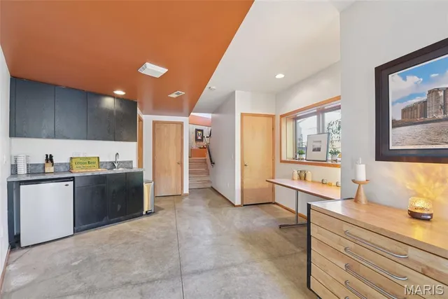 $515,000 | 6252 North Lakeshore Drive, Byrnes Mill, MO 63051