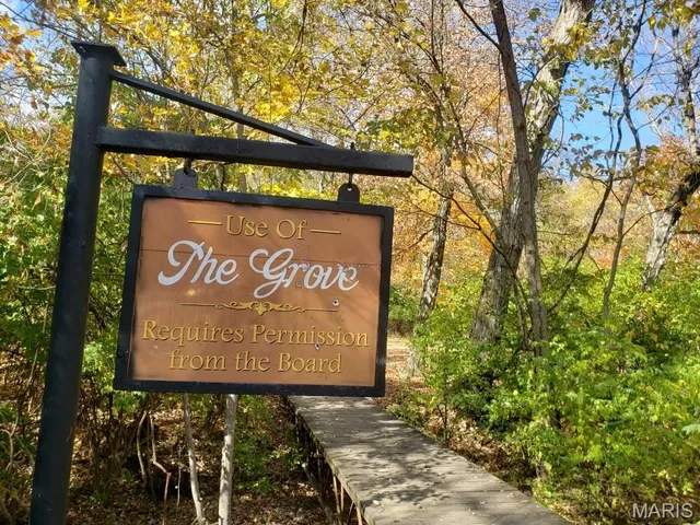 $515,000 | 6252 North Lakeshore Drive, Byrnes Mill, MO 63051