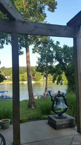 $515,000 | 6252 North Lakeshore Drive, Byrnes Mill, MO 63051