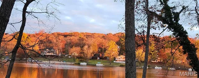 $515,000 | 6252 North Lakeshore Drive, Byrnes Mill, MO 63051