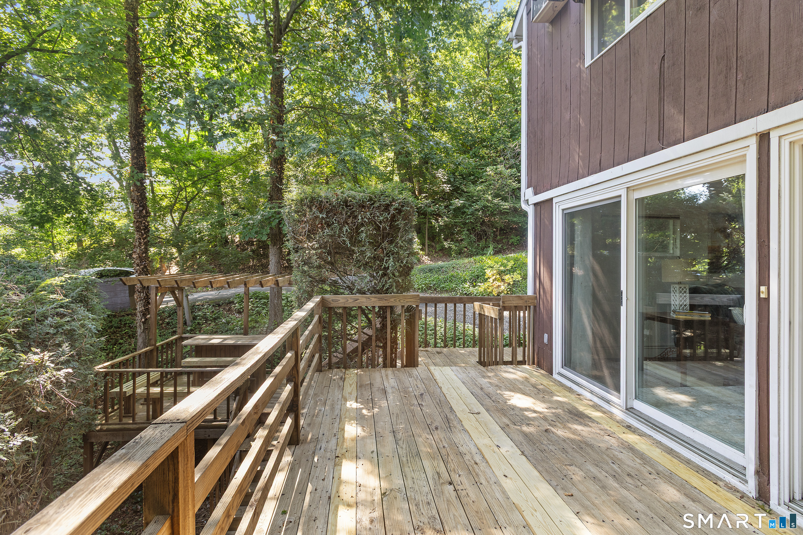4 Beach Road Danbury, CT 06811 - Photo 31 of 39