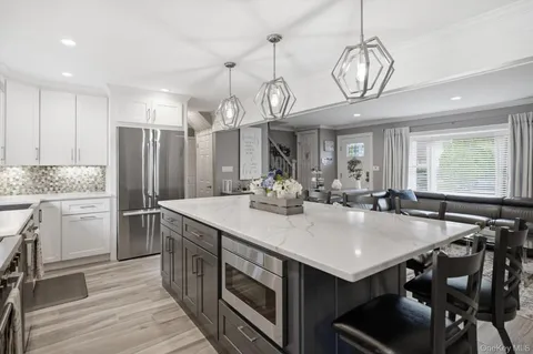 $949,999 | 272 Hamilton Avenue, Massapequa, NY 11758