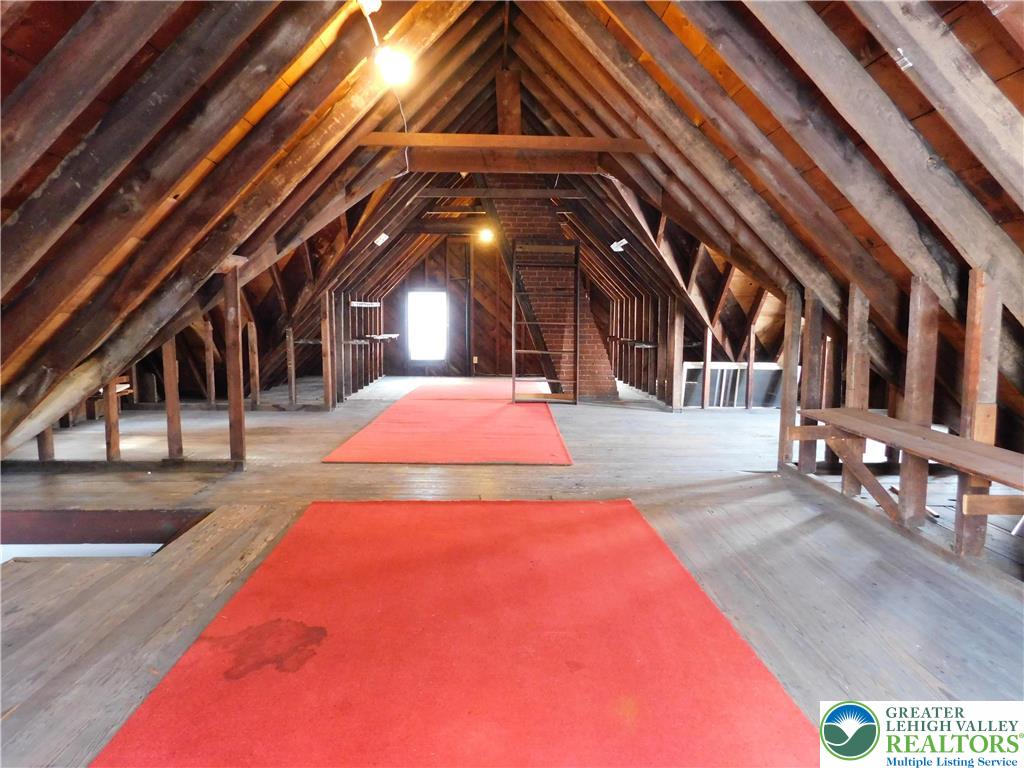 300 South 9th Street, Unit 2/UPSTAIRS Lehighton, PA 18235 - Photo 19 of 19 a view of an chairs