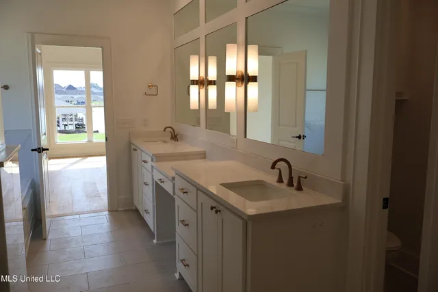 $679,000 | 102 Herons Bay Circle, Madison, MS 39110