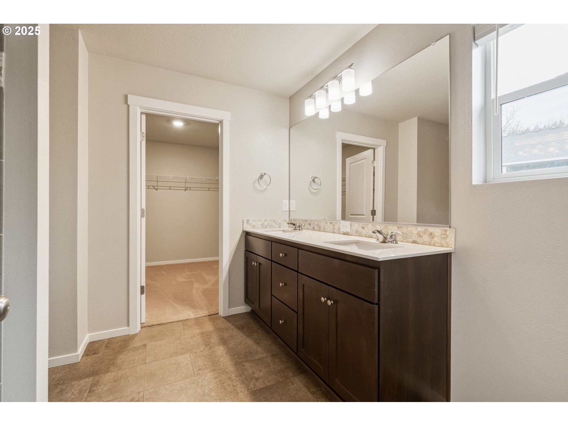 9448 North Alder Street Camas, WA 98607 - Photo 26 of 47 Bedroom