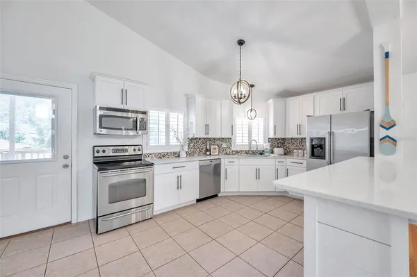 $4,500 | 1261 12th Court Southwest, Largo, FL 33770