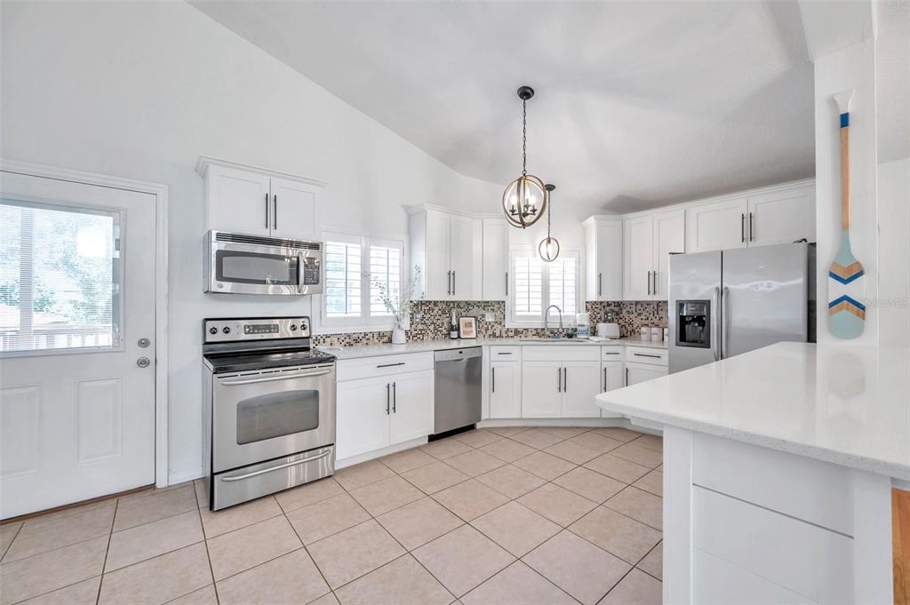 1261 12th Court Southwest Largo, FL 33770 - Photo 17 of 87