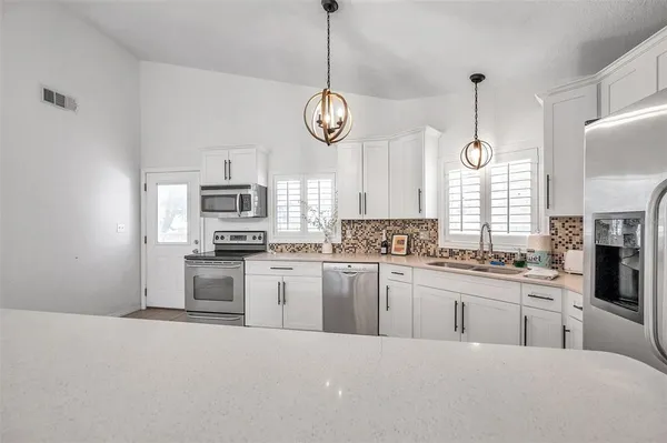 $4,500 | 1261 12th Court Southwest, Largo, FL 33770