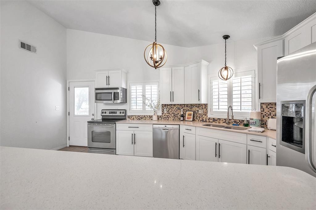 1261 12th Court Southwest Largo, FL 33770 - Photo 19 of 87