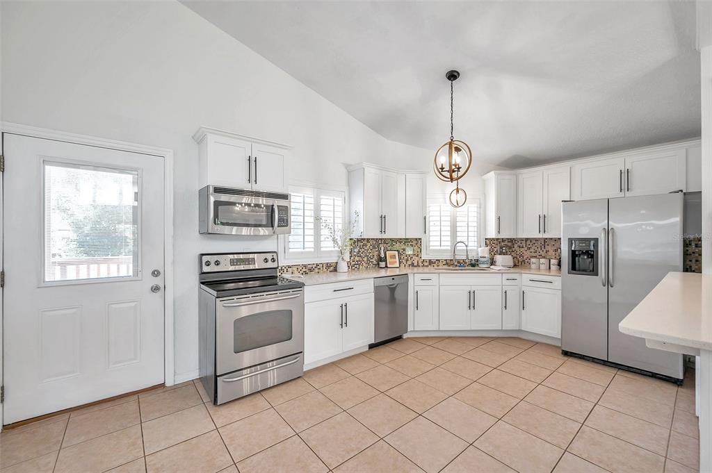 1261 12th Court Southwest Largo, FL 33770 - Photo 23 of 87