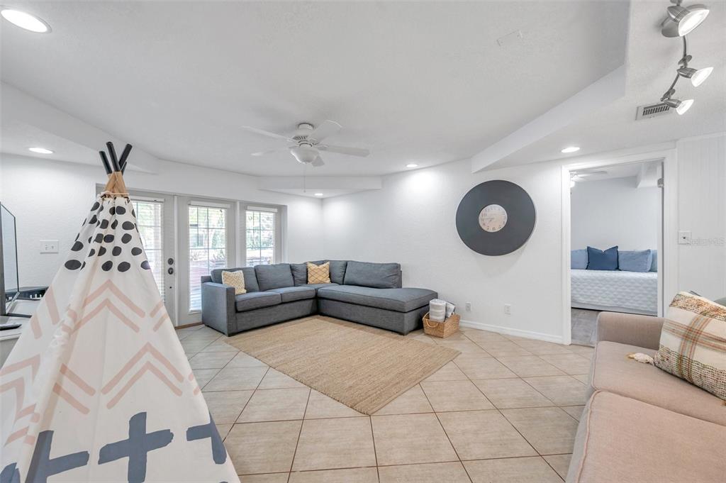 1261 12th Court Southwest Largo, FL 33770 - Photo 38 of 87