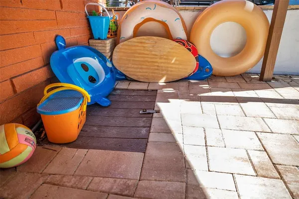 $4,500 | 1261 12th Court Southwest, Largo, FL 33770