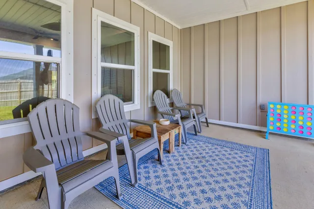 $2,895 | 6352 Forest Bay Avenue, Gulf Breeze, FL 32563