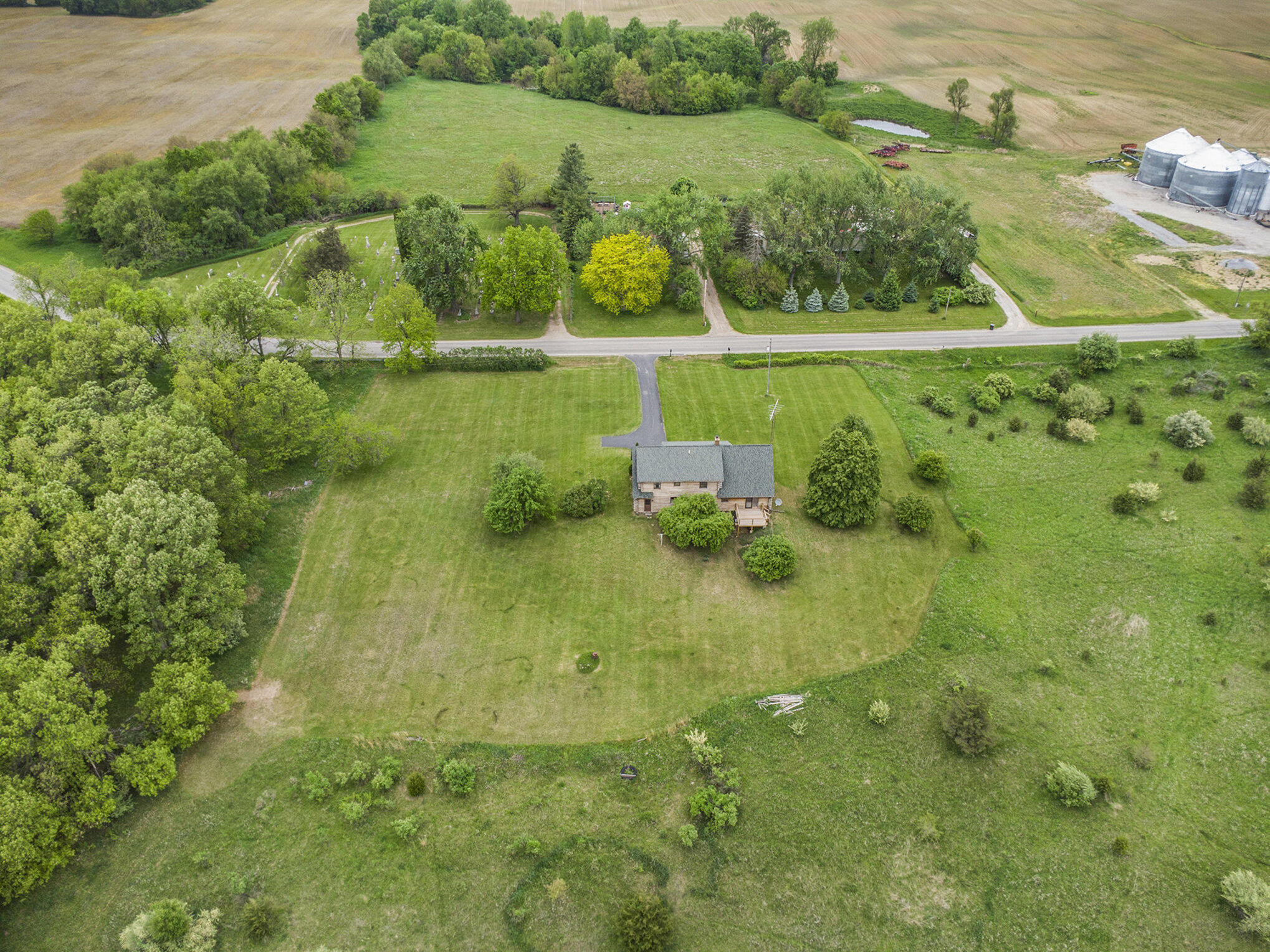 621 East Southern Road Montgomery, MI 49255 - Photo 33 of 39 033_file_365