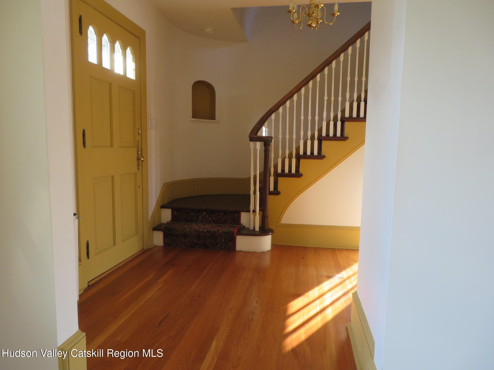 455 Binnewater Road Rosendale, NY 12401 - Photo 7 of 46 Entry