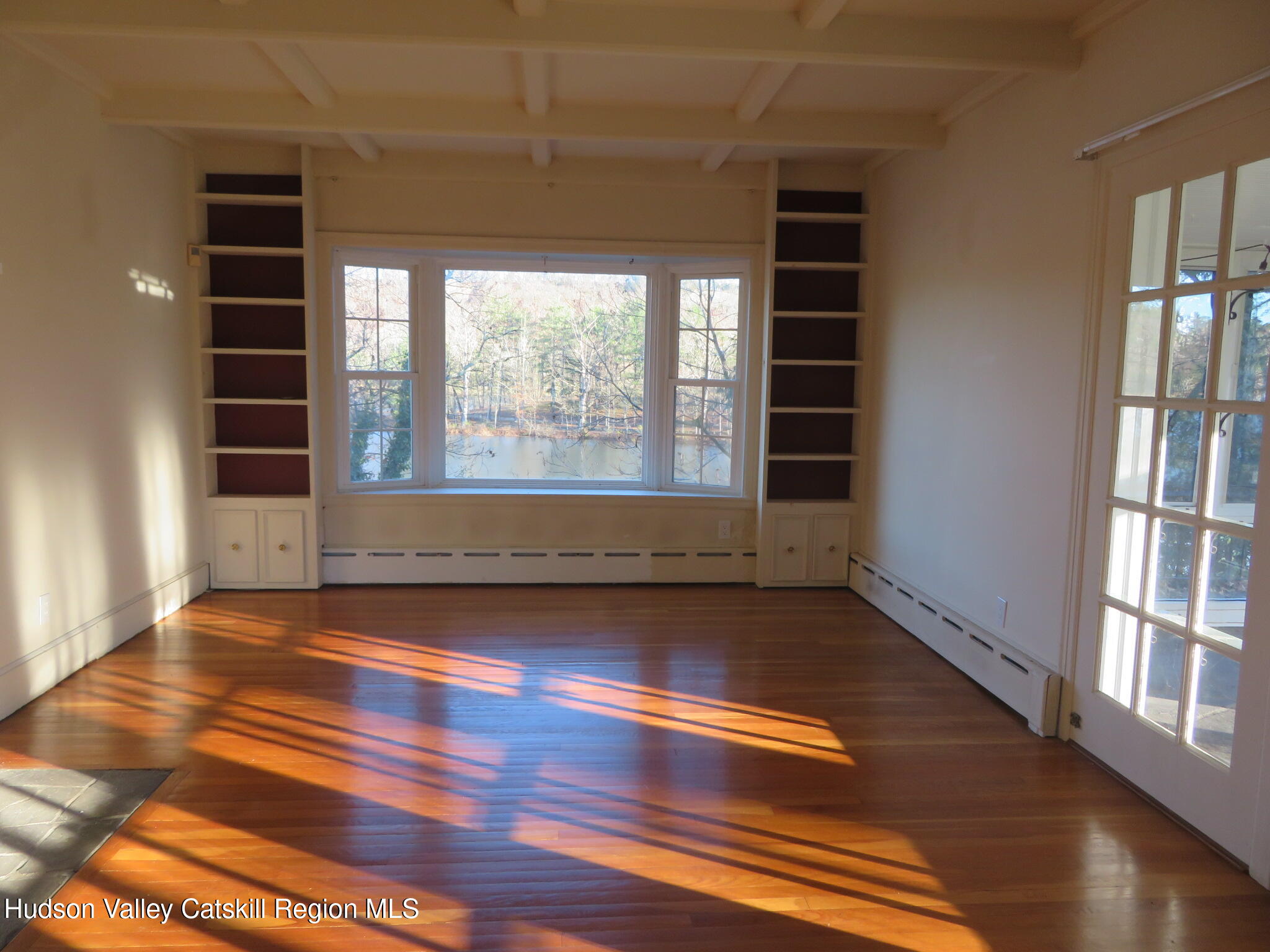 455 Binnewater Road Rosendale, NY 12401 - Photo 10 of 46 Living Room