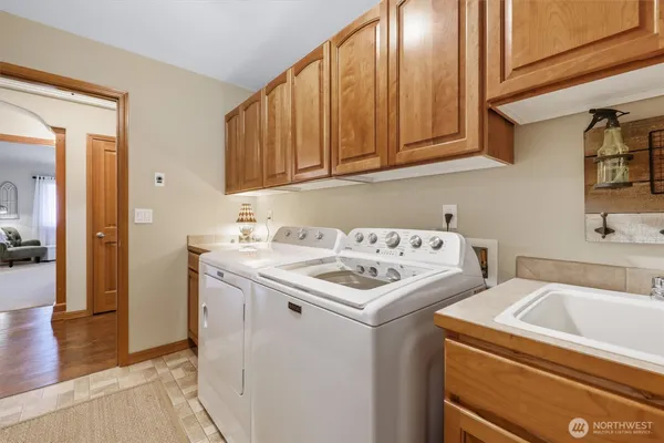 $1,274,950 | 20615 39th Avenue Southeast, Bothell, WA 98021