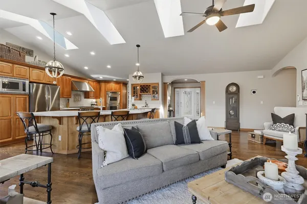 $1,274,950 | 20615 39th Avenue Southeast, Bothell, WA 98021