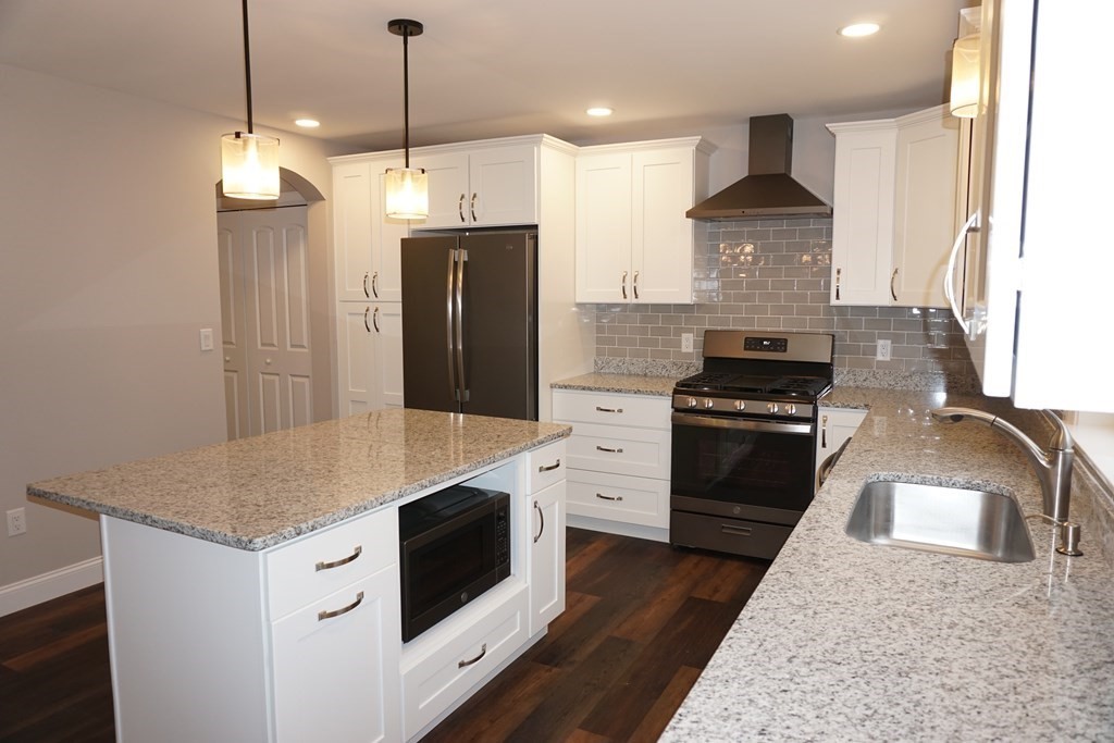 72 Parkerville Road Chelmsford, MA 01824 - Photo 6 of 25 Gallery Image 6