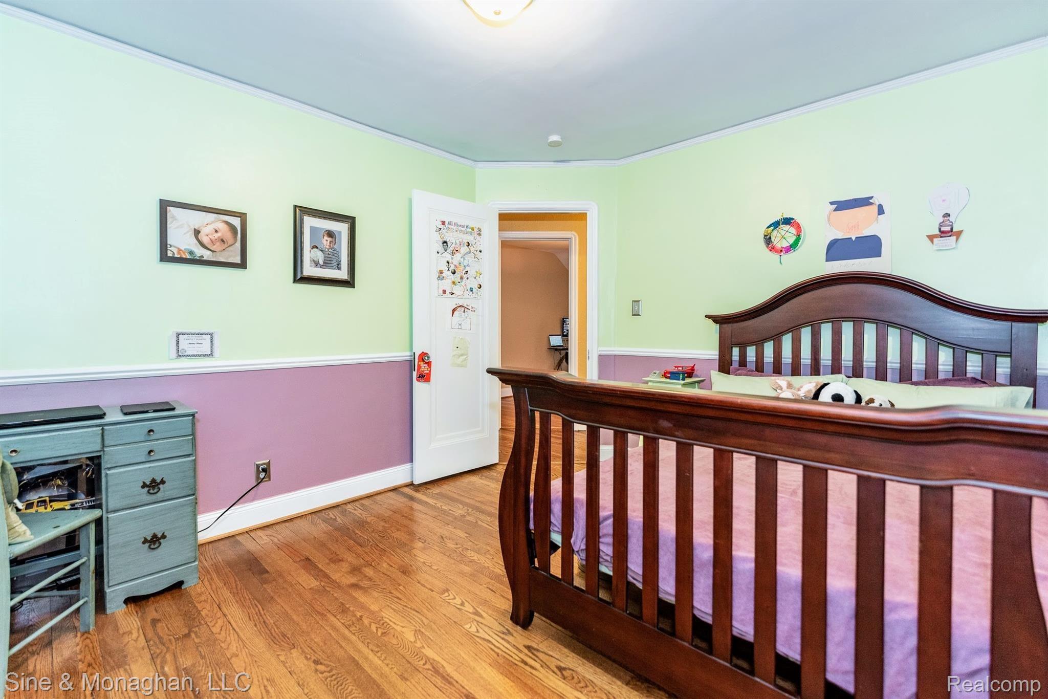 220 Fisher Road Grosse Pointe, MI 48230 - Photo 22 of 39 DSC_1128.jpg