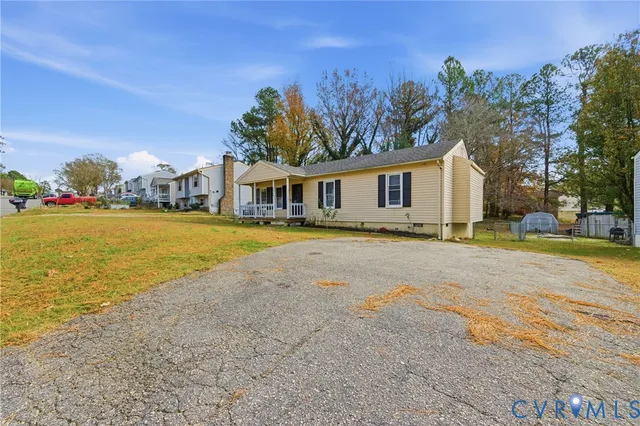 $265,000 | 2909 Tinstree Drive, Colonial Heights, VA 23834