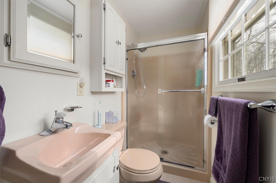 2 Clintonview Road New Hartford, NY 13413 - Photo 17 of 33