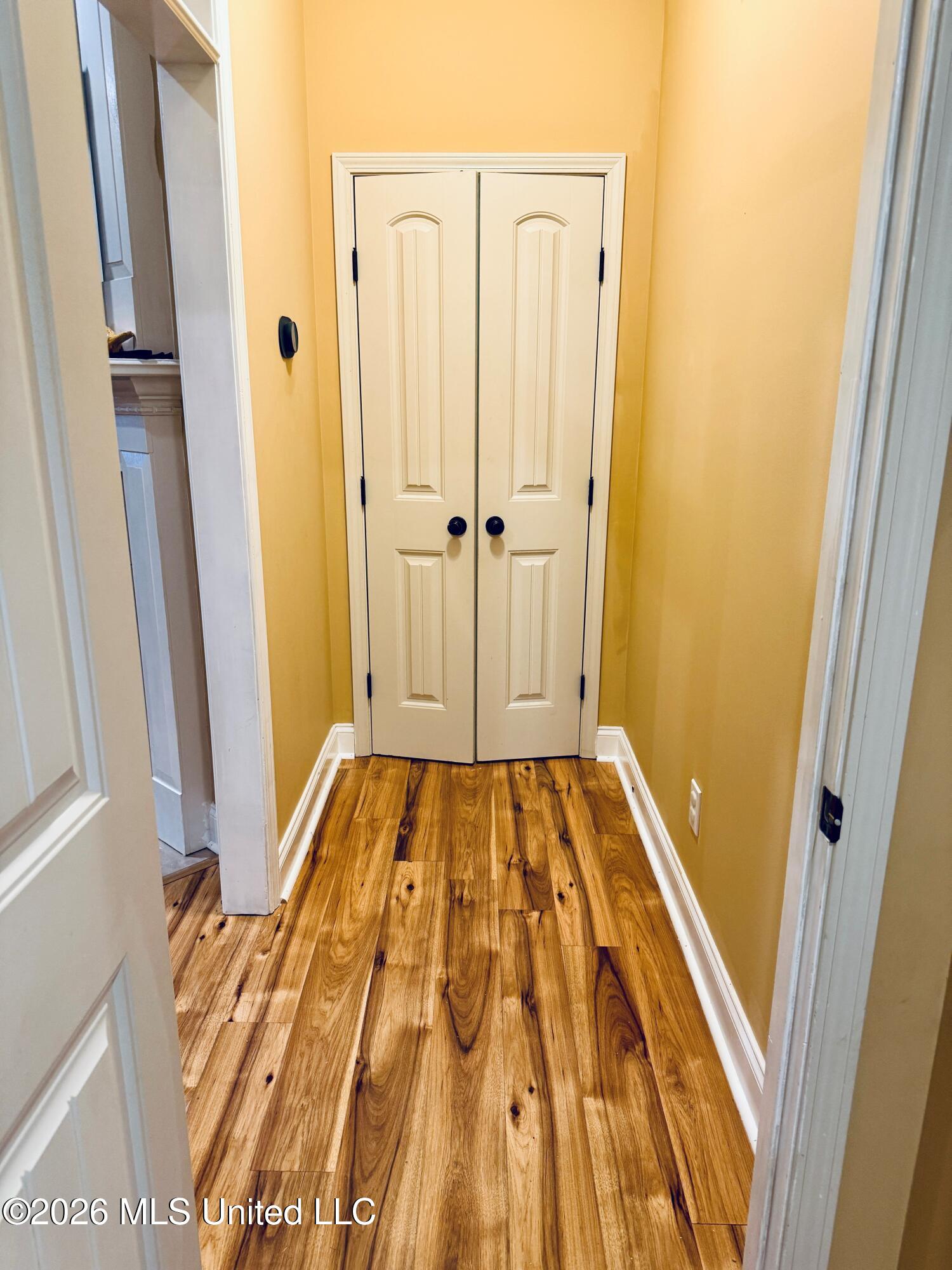 104 Silver Ridge Lane Pearl, MS 39208 - Photo 27 of 30 104.Hallway.2