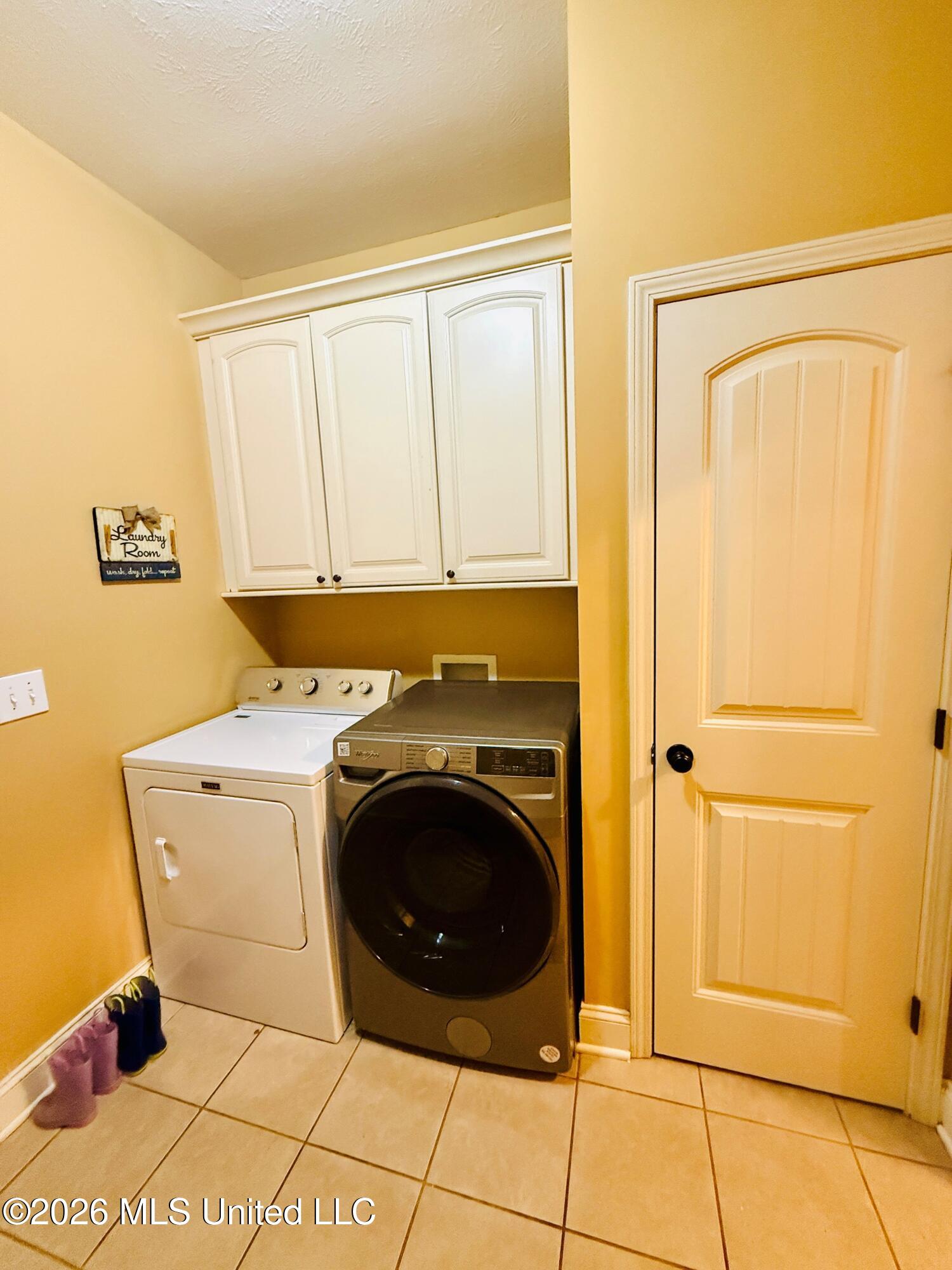 104 Silver Ridge Lane Pearl, MS 39208 - Photo 29 of 30 104.Laundry.2