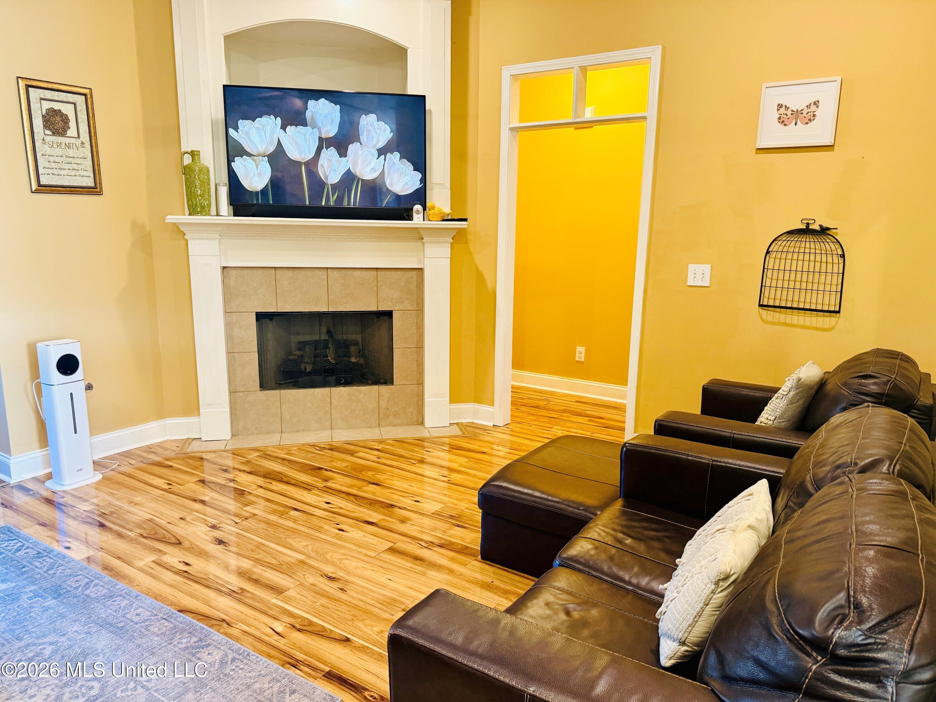 104 Silver Ridge Lane Pearl, MS 39208 - Photo 4 of 30 104.Living.C