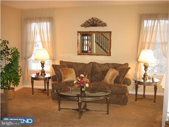 246 Spring Run Lane Downingtown, PA 19335 - Photo 2 of 12 Living Room
