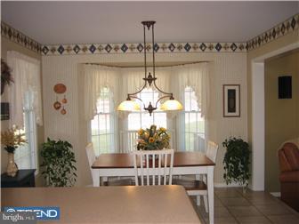 246 Spring Run Lane Downingtown, PA 19335 - Photo 5 of 12 Kitchen