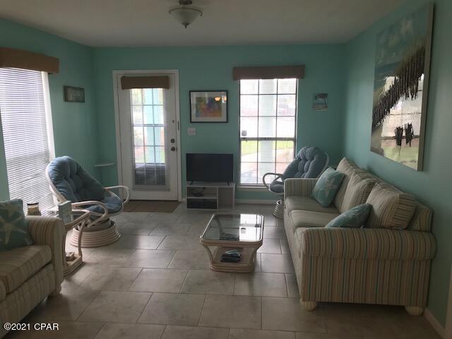 129 Southfields Road, Unit B Panama City Beach, FL 32413 - Photo 6 of 17 Gallery Image 6