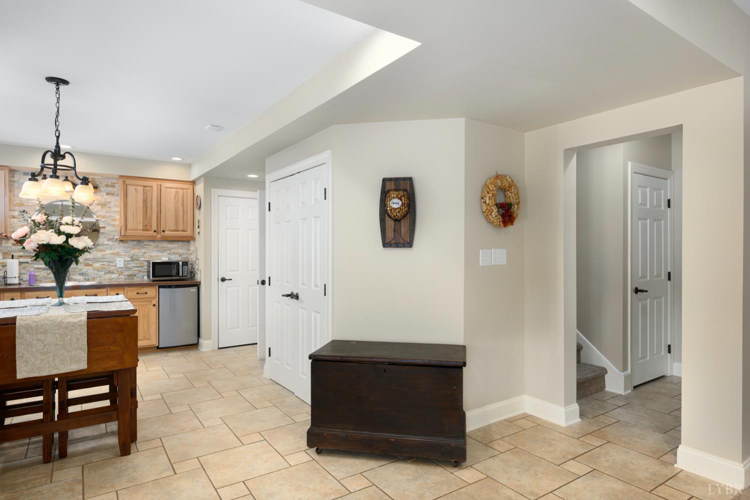 302 Longhill Road Goode, VA 24556 - Photo 27 of 41 Gallery Image 27